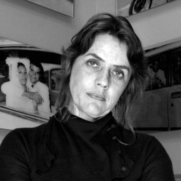 Portrait de Rosângela Rennó