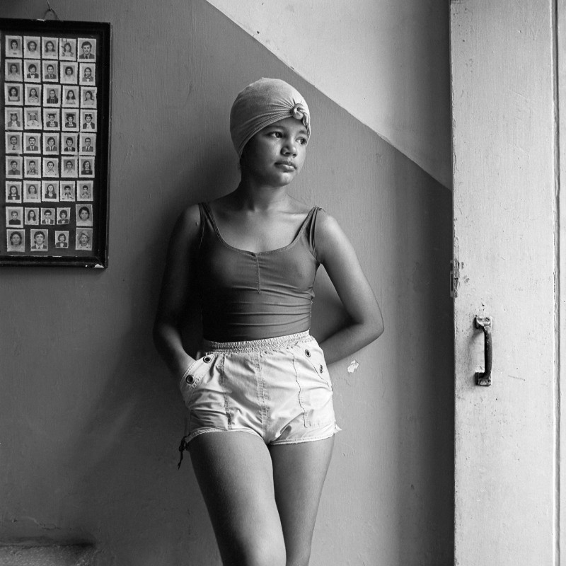Adolescent avec Short, Bustier et Turban - São Luis